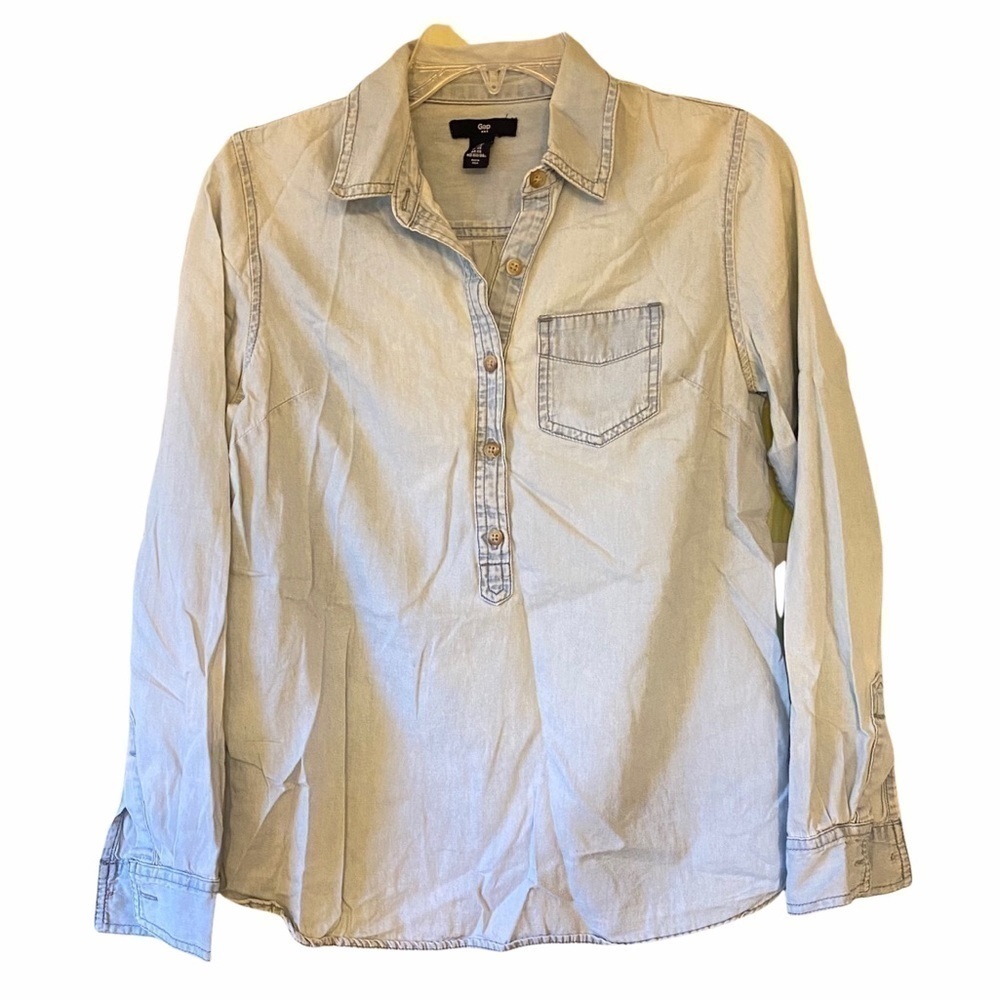 GAP Distressed Chambray Jean Shirt Sz XS
